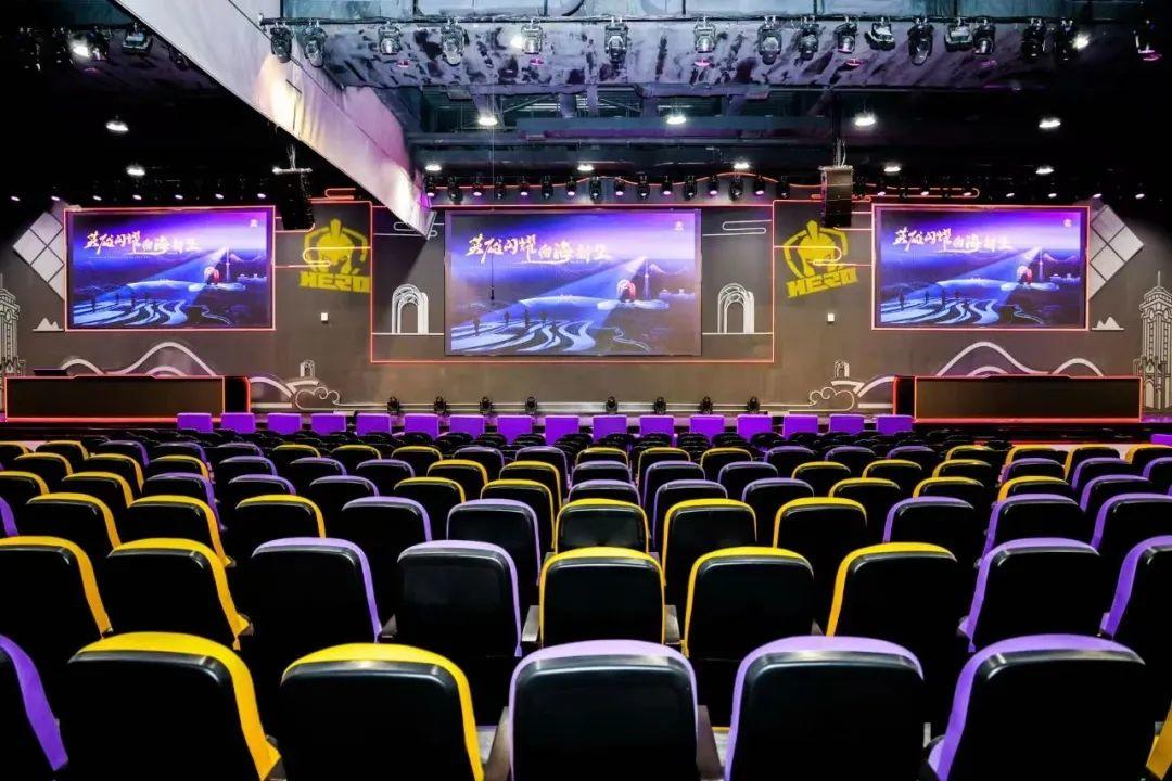 罗斯以超凡 罗斯以超凡